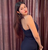Diya Indian Model - escort in Dubai Photo 1 of 5