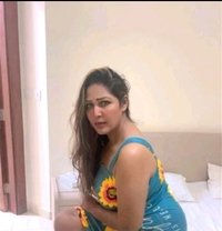 Diya - escort in Al Manama