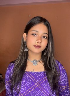 Diya Patel - escort in Pune Photo 2 of 3