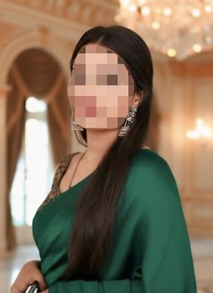Diya Real Meet & Cam Show - escort in Hyderabad Photo 5 of 5
