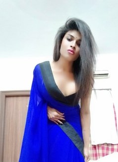 Diya Roy - Transsexual escort in Lucknow Photo 6 of 15