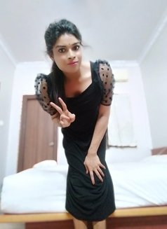 Diya Roy - Transsexual escort in Lucknow Photo 10 of 15