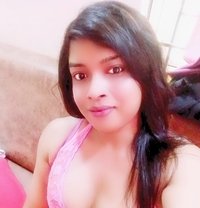 Diya Roy - Transsexual escort in Bangalore