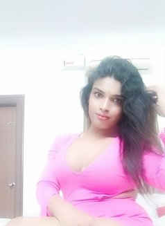 Diya Roy - Transsexual escort in Bangalore Photo 21 of 21