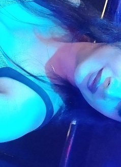Diya Roy - Transsexual escort in Kolkata Photo 6 of 7