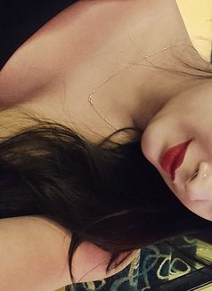 Diya Roy - Transsexual escort in Kolkata Photo 10 of 13