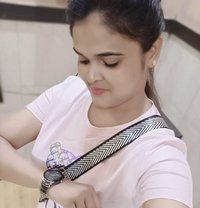 Diya Sharma Cam Show real meet Available - puta in Mumbai