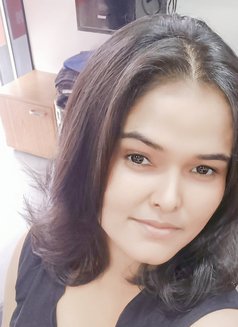 Diya Sharma Cam Show real meet Available - puta in Mumbai Photo 4 of 5