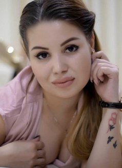 Diya Sharma - escort in Jaipur Photo 2 of 5