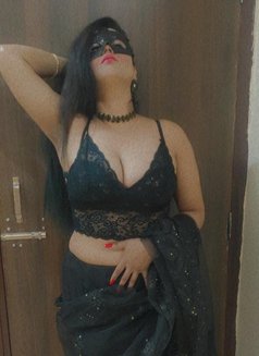 Diya Singh - escort in New Delhi Photo 1 of 2