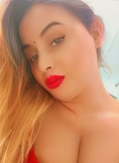 Diya Singh - Transsexual escort in New Delhi Photo 1 of 24