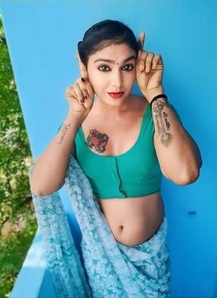 Diya Sri Model Online Only - Acompañantes transexual in Chennai Photo 1 of 5