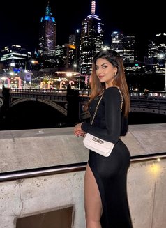 Diya Vip Model - puta in Dubai Photo 1 of 3