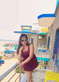 Diyaa Available for Outcall in Kolkata - puta in Kolkata Photo 2 of 3