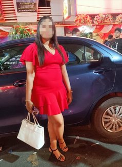 Diyaa Available for Outcall in Kolkata - puta in Kolkata Photo 3 of 3