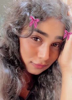 Diyaa - Transsexual escort in Hyderabad Photo 2 of 5