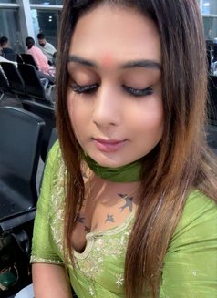 DIYASEN - Transsexual escort in Mumbai Photo 21 of 24