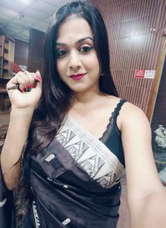 Diyasha - Transsexual escort in Bangalore Photo 7 of 14