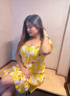 Diyavarma - puta in Pondicherry Photo 2 of 4