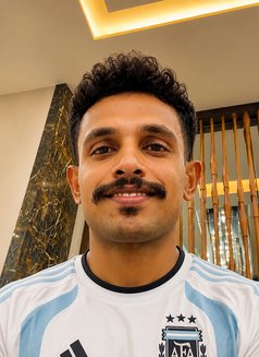 Diyo - Acompañantes masculino in Colombo Photo 2 of 2