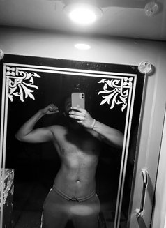 Dj1810 - Male escort in New Delhi Photo 2 of 2