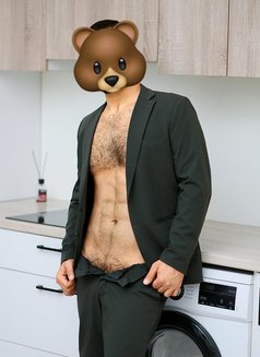 Djamal - Male escort in Jeddah Photo 3 of 6