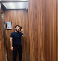 Samvel - Male escort in Riyadh