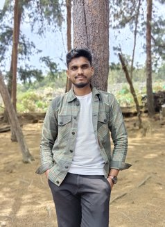 Dk Dk - Male escort in Chennai Photo 1 of 1