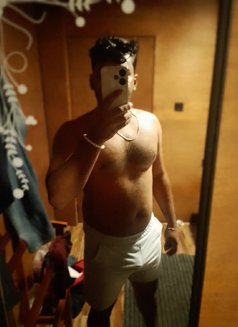 Do You Wanna Cum? Drop a Msg - Male escort in Colombo Photo 2 of 6