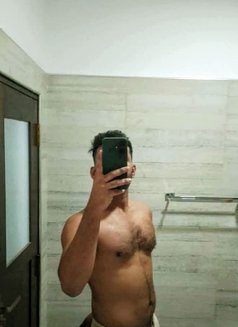 Do You Wanna Cum? Drop a Msg - Male escort in Colombo Photo 4 of 6