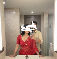 A Handsome gentleman of comfort and clas - Male escort in New Delhi