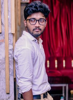 Doctor G - Male escort in Kolkata Photo 1 of 4