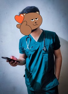 Doctor - Male escort in Candolim, Goa Photo 1 of 3
