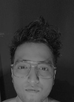 Doctor - Male escort in Lucknow Photo 2 of 3
