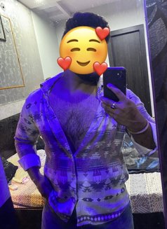 Doctor - Acompañantes masculino in Agra Photo 1 of 2