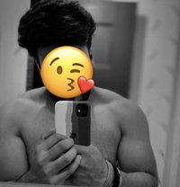 Doctor - Acompañantes masculino in New Delhi