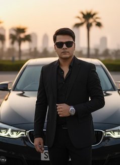 Doctor - Male escort in New Delhi Photo 2 of 3