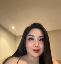 Doctor Sanaa Pooper - Transsexual dominatrix in Jeddah