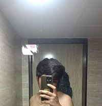 Doctor Who - Male escort in Mumbai