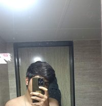 Doctor Who - Male escort in Mumbai