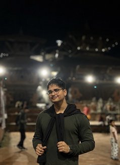 Dodo - masseur in Kathmandu Photo 1 of 4