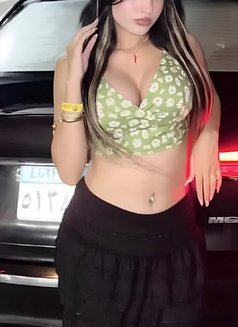 Dody - escort in Cairo Photo 4 of 7