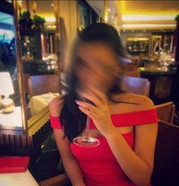 Doe-eyed Party GFE - puta in Hong Kong