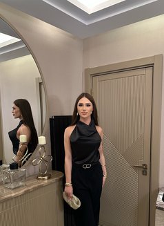 Simay - Transsexual escort in İstanbul Photo 4 of 10