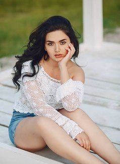 India Kerala girl - escort in Doha Photo 2 of 9