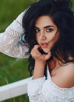 India Kerala girl - escort in Doha Photo 7 of 9