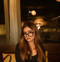 Doli - escort in Colombo