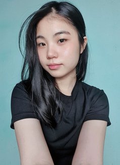 Dolia - masseuse in Abu Dhabi Photo 1 of 4