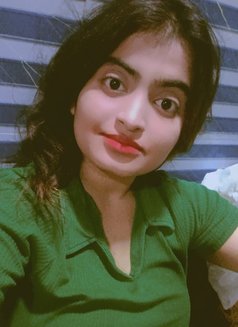 Doll Gargi 🥰 - puta in Mumbai Photo 1 of 1