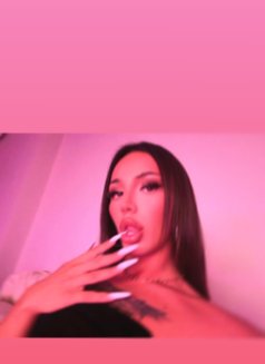 Doll Lolla - Transsexual escort in Dubai Photo 1 of 8